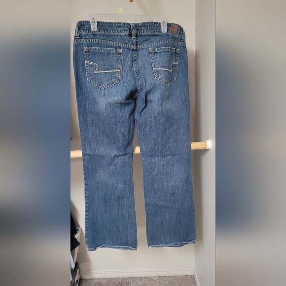 American Eagle Blue Jeans - Picture 3 of 5